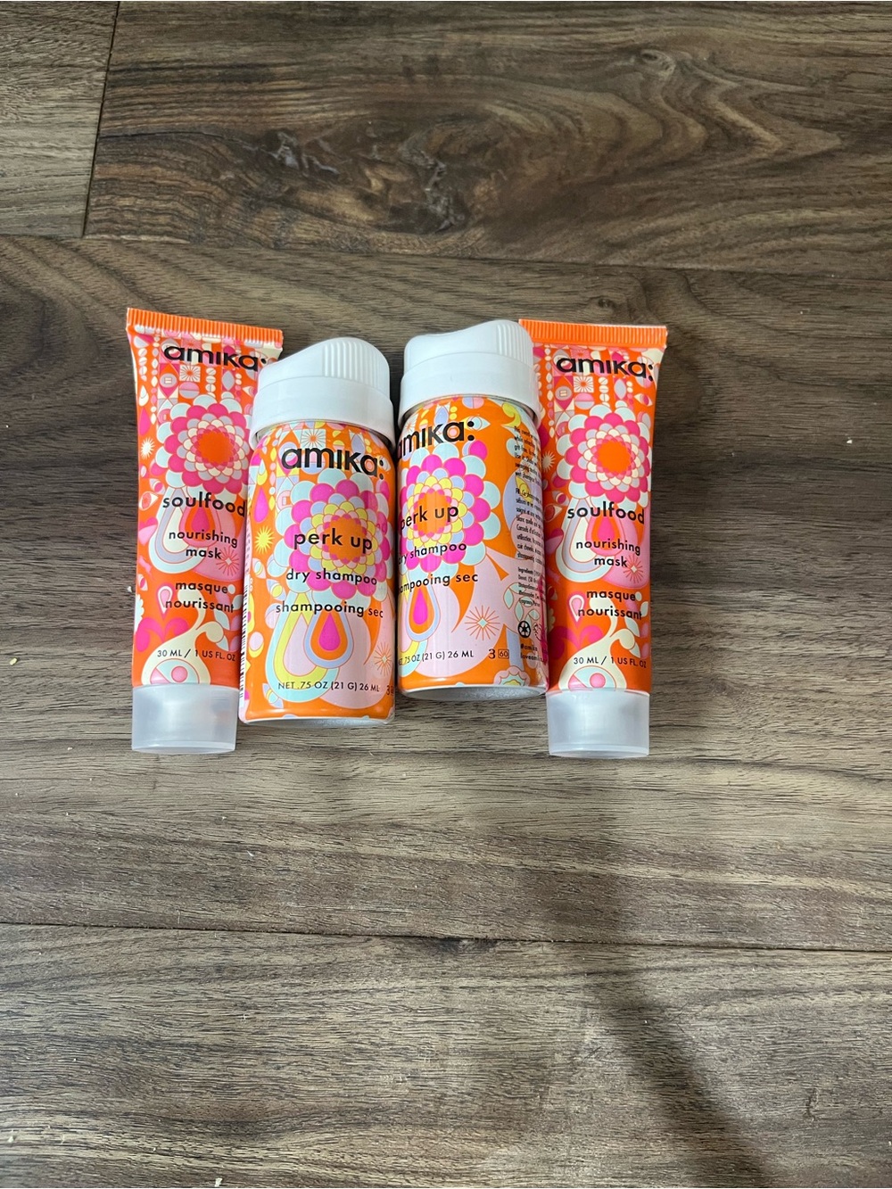 Amika Dry Shampoo and Mask Travel Size